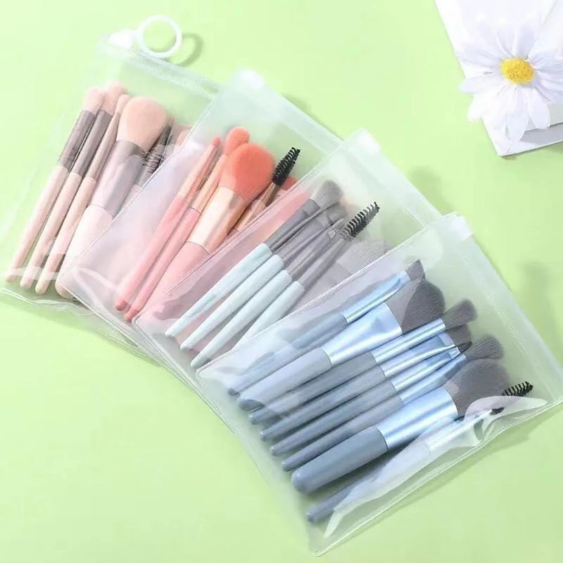 Kit c/8 Pincéis de Maquiagem com Estojo Transparente